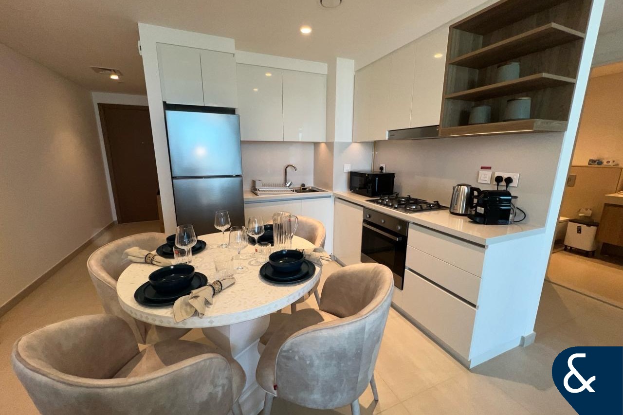 Furnished | Downtown Views | Vacant May