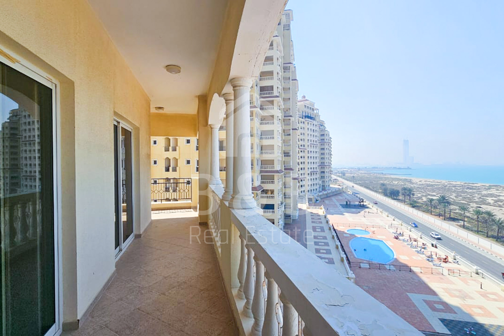 SEA View - Amazing 2 BR Apartment - Free Gym
