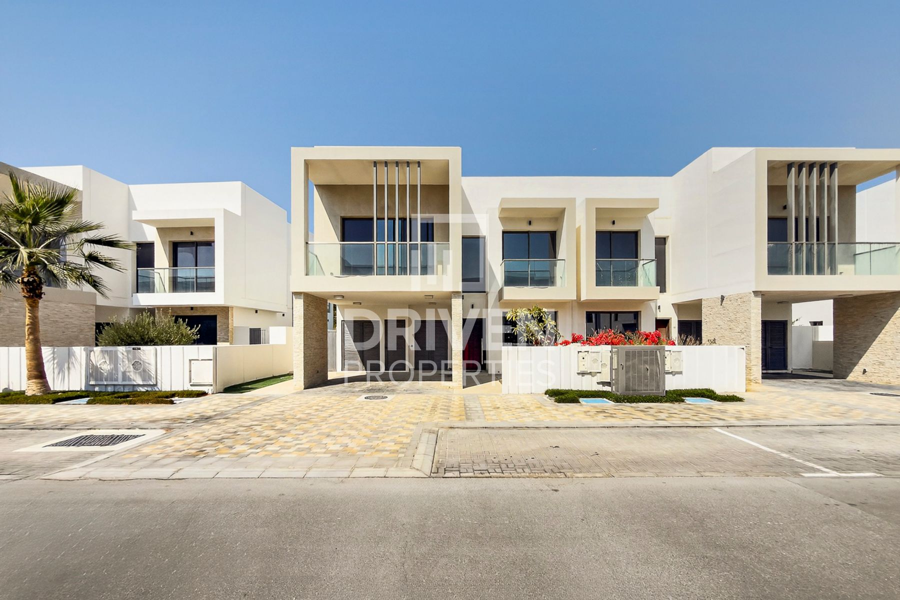 3BR Townhouse with Landscape Garden | Vacant Now