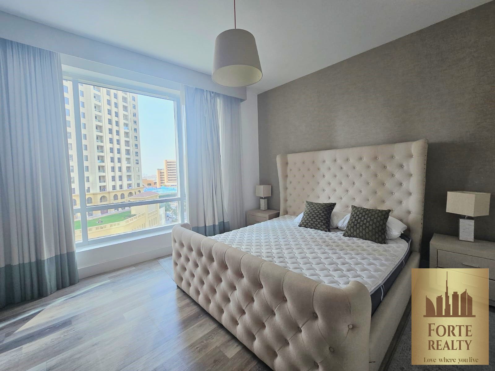 Fully Upgraded Smart 1BR | Furnished | Vacant Now