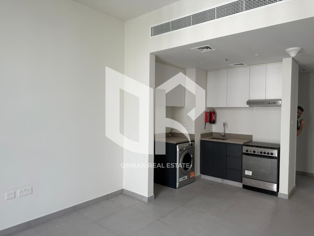 Smart investment in a strategic location within the avenue