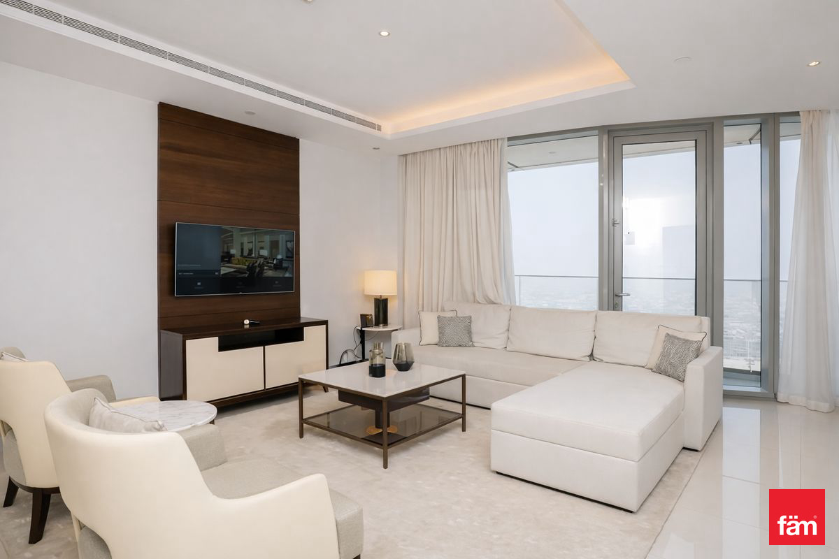 Large Kitchen | High Floor | Sea View