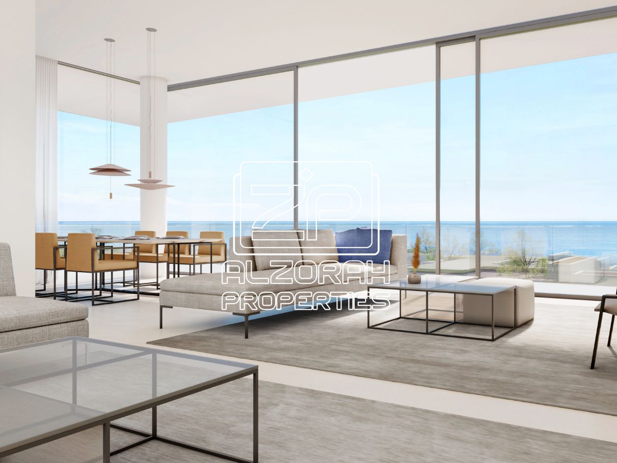 A Family Sanctuary Surrounded by Sea and Greenery