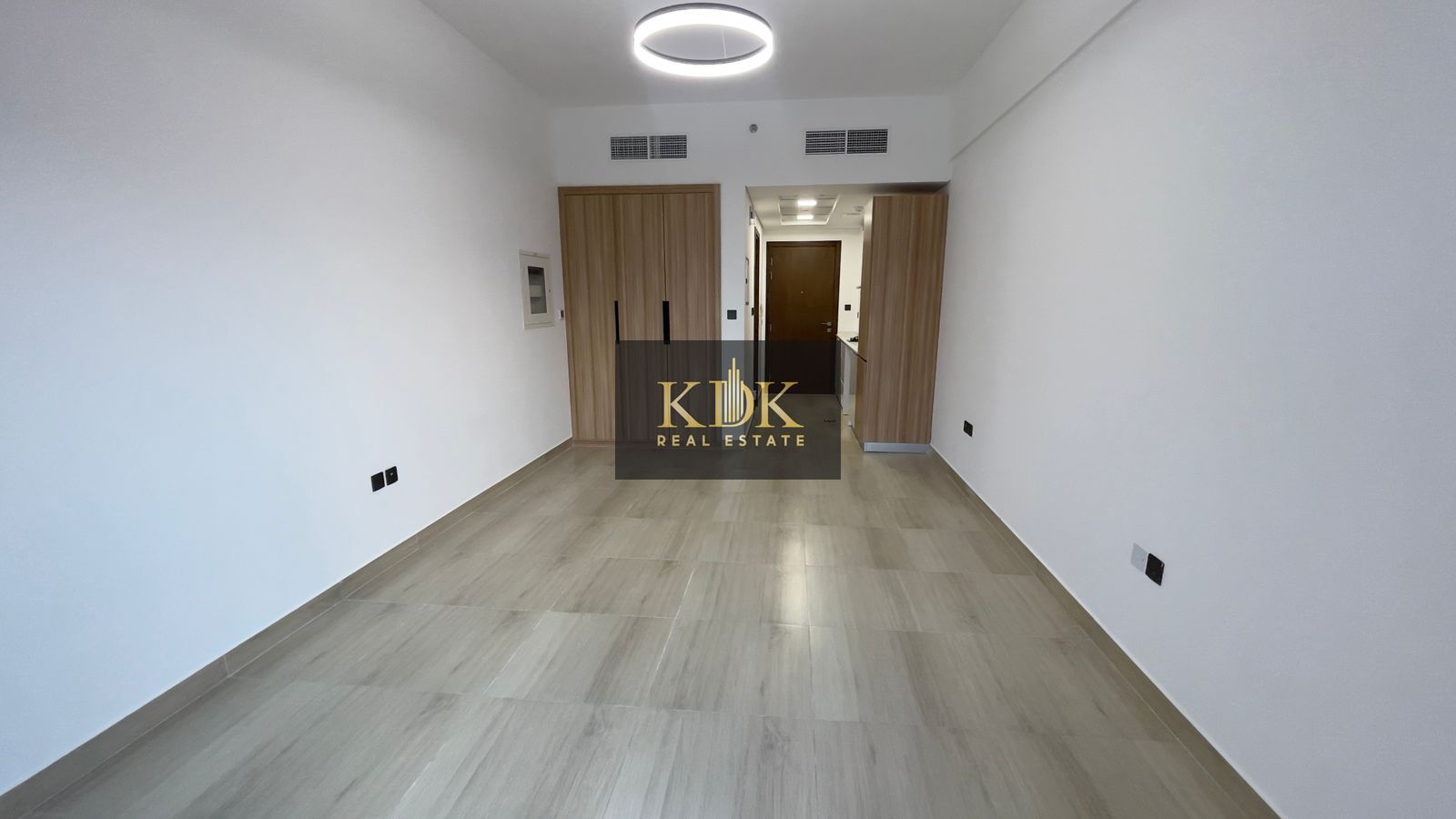 Park View | Prime Location | Ready to Move