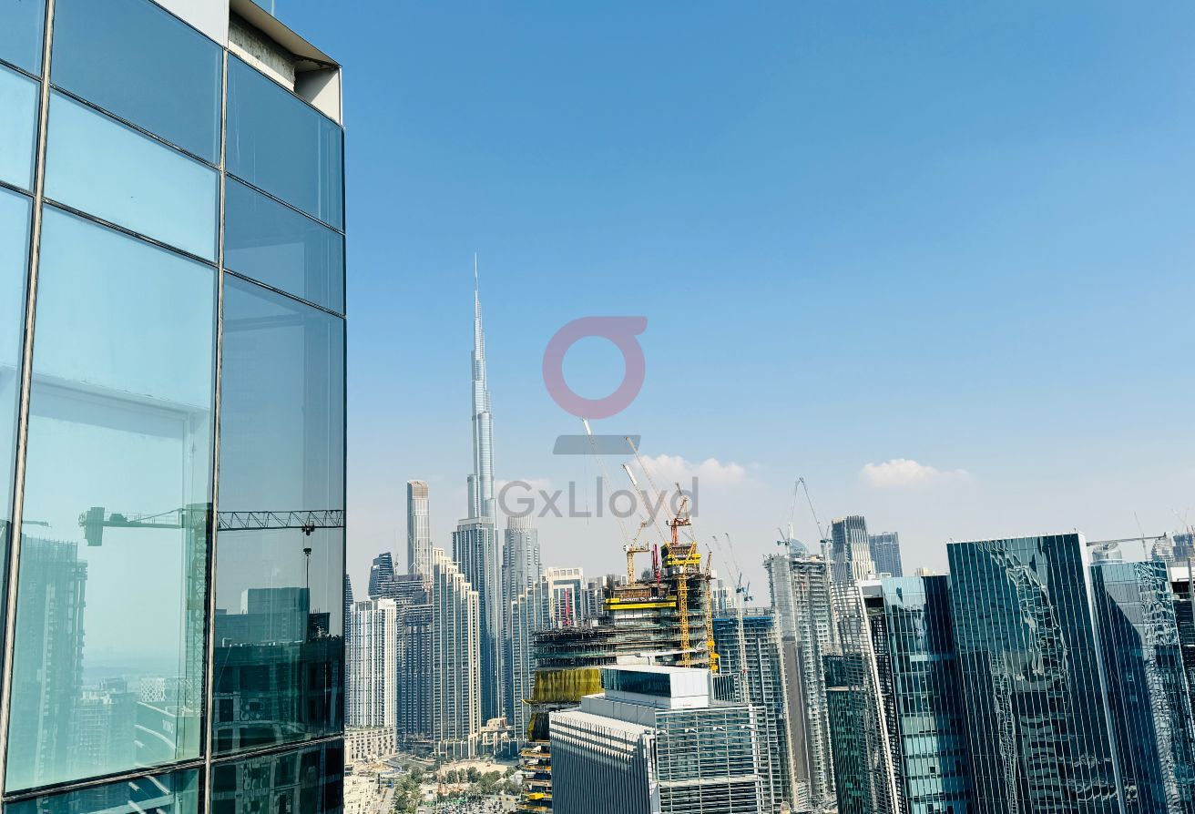 Burj Khalifa View | Office with balcony | Vacant