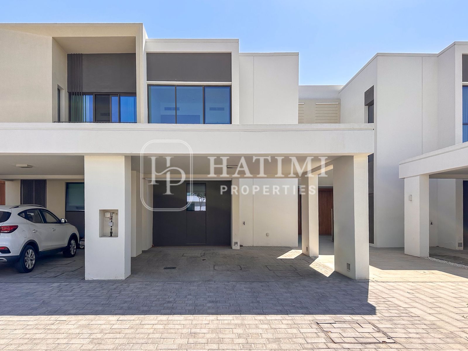 SINGLE ROW | FACING PARK | CLOSE TO AMENITIES
