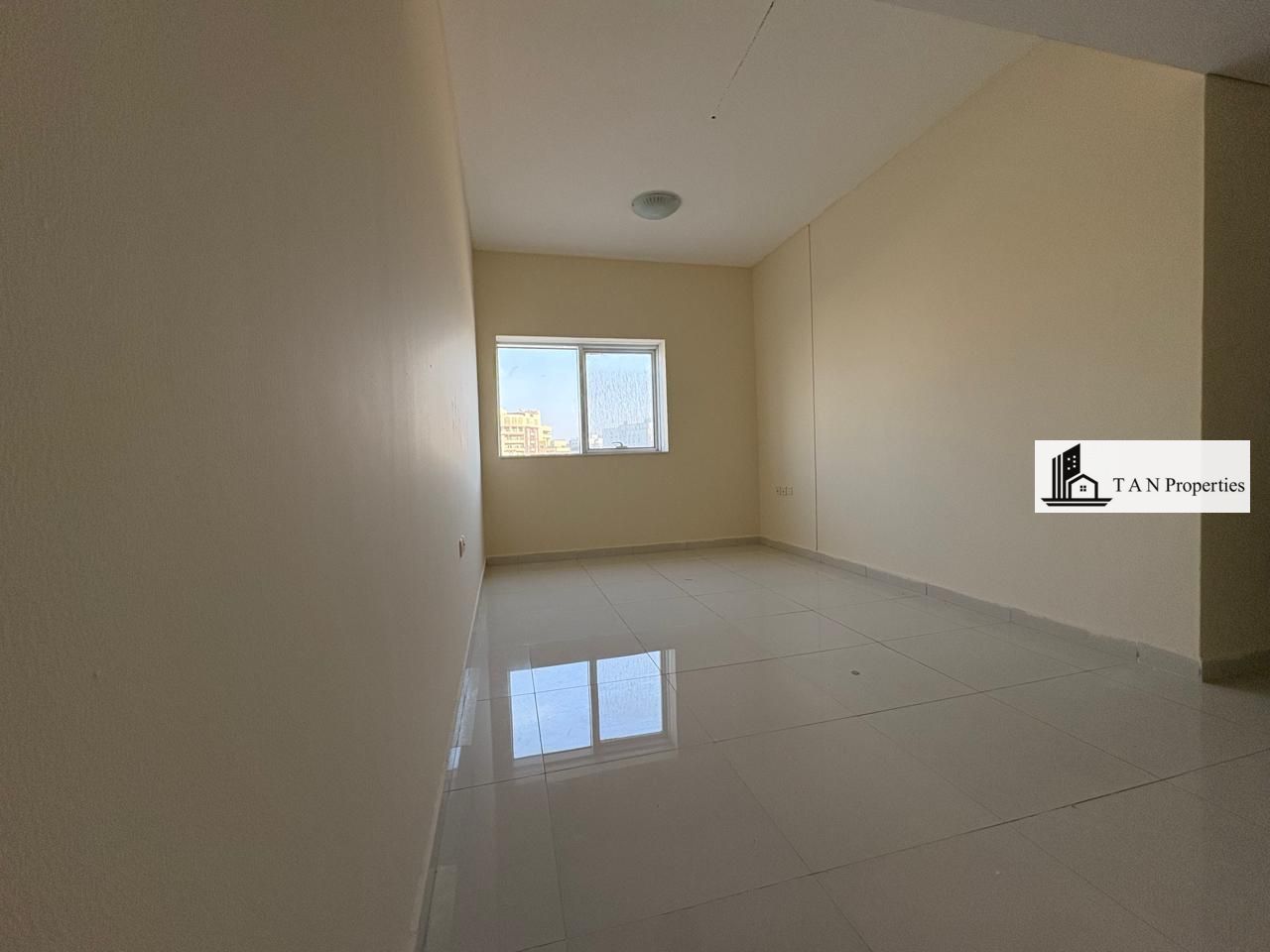 BEST FOR FAMILY BUILDING !! 1BHK FOR RENT !! GYM ,POOL !! SHARJHA DUBAI BORDER