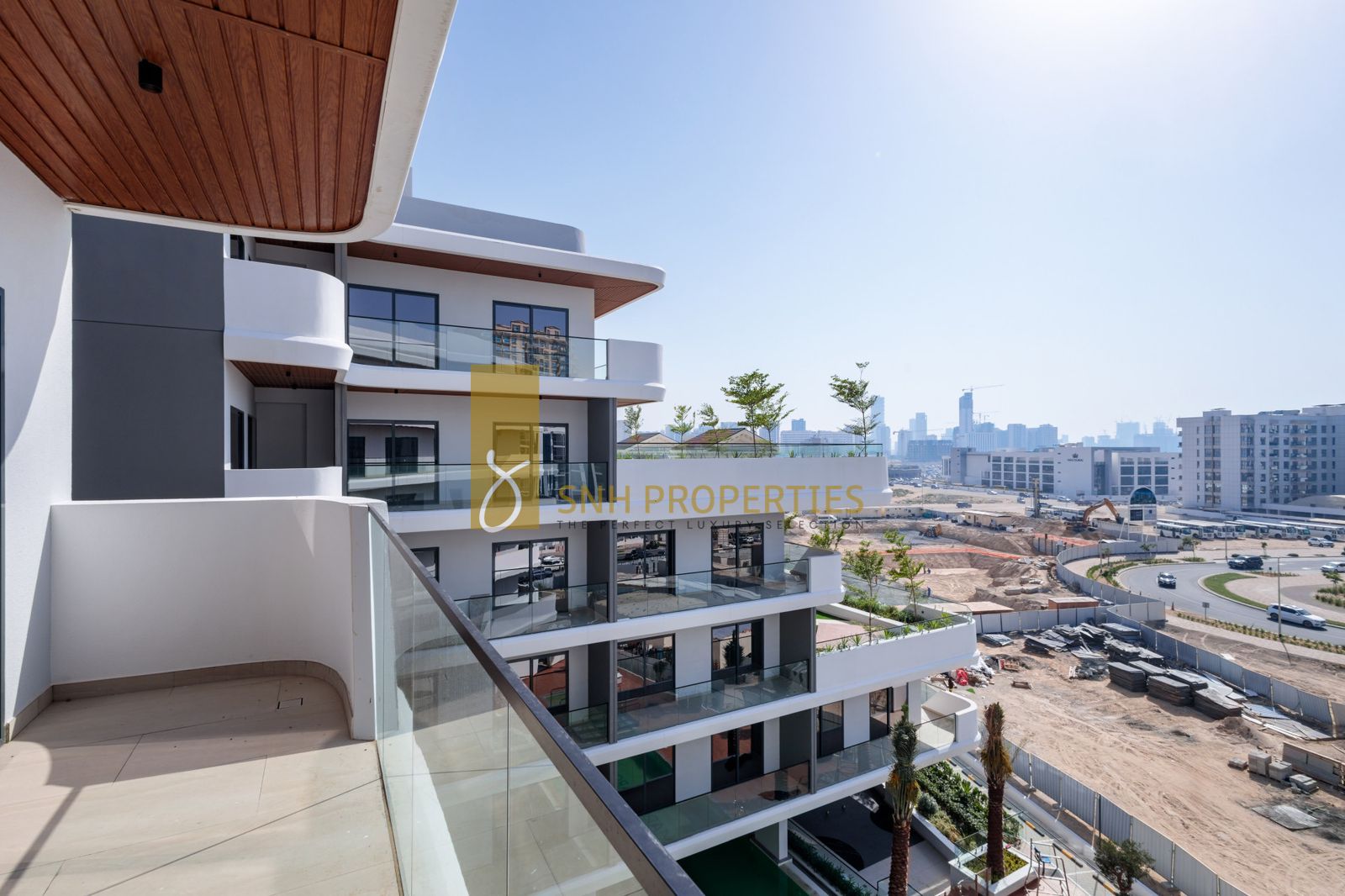 READY TO MOVE IN | FULLY FURNISHED | BIG LAYOUT