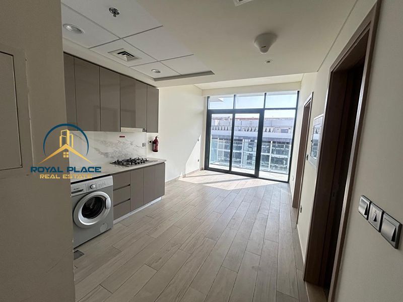 UNFURNISHED | READY TO MOVE | PRIME LOCATION