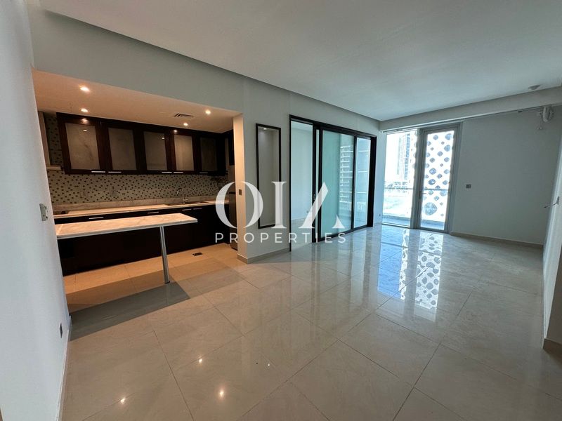 Canal View | 1 BR + Study | Bright and Spacious
