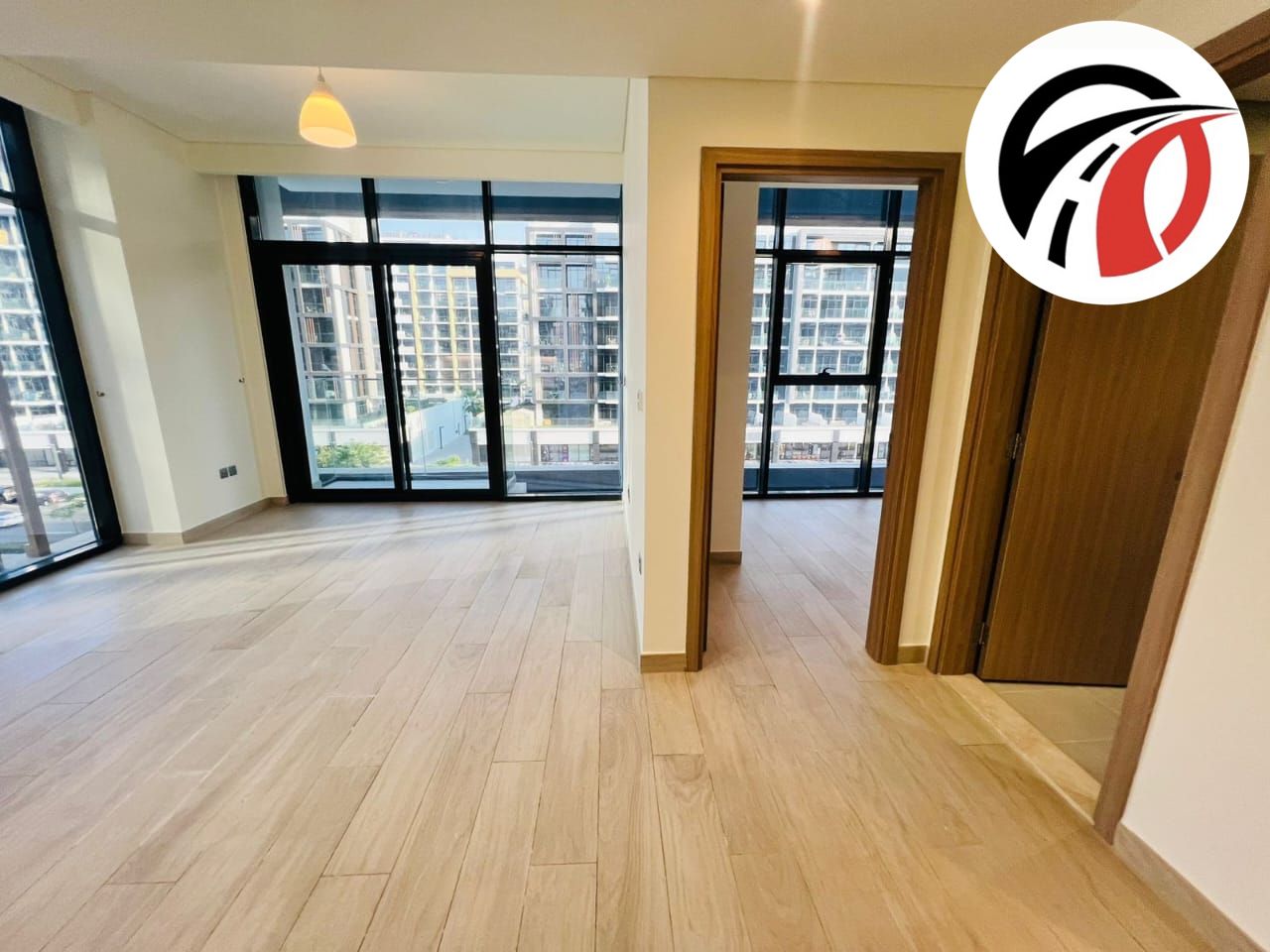 Luxurious 1 Bedroom Corner Unit | Open View | Prime Location