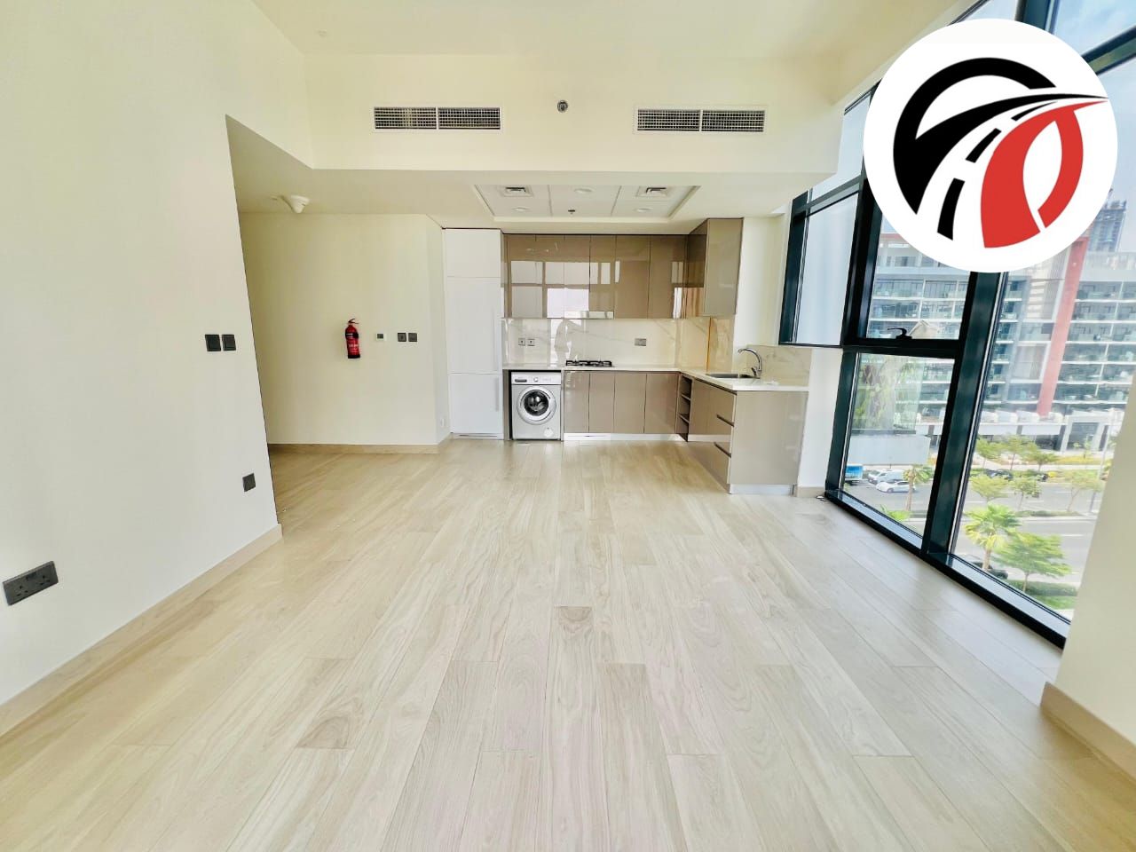 Lavish 1 Bedroom Corner Unit | Bright & Spacious | Prime Location