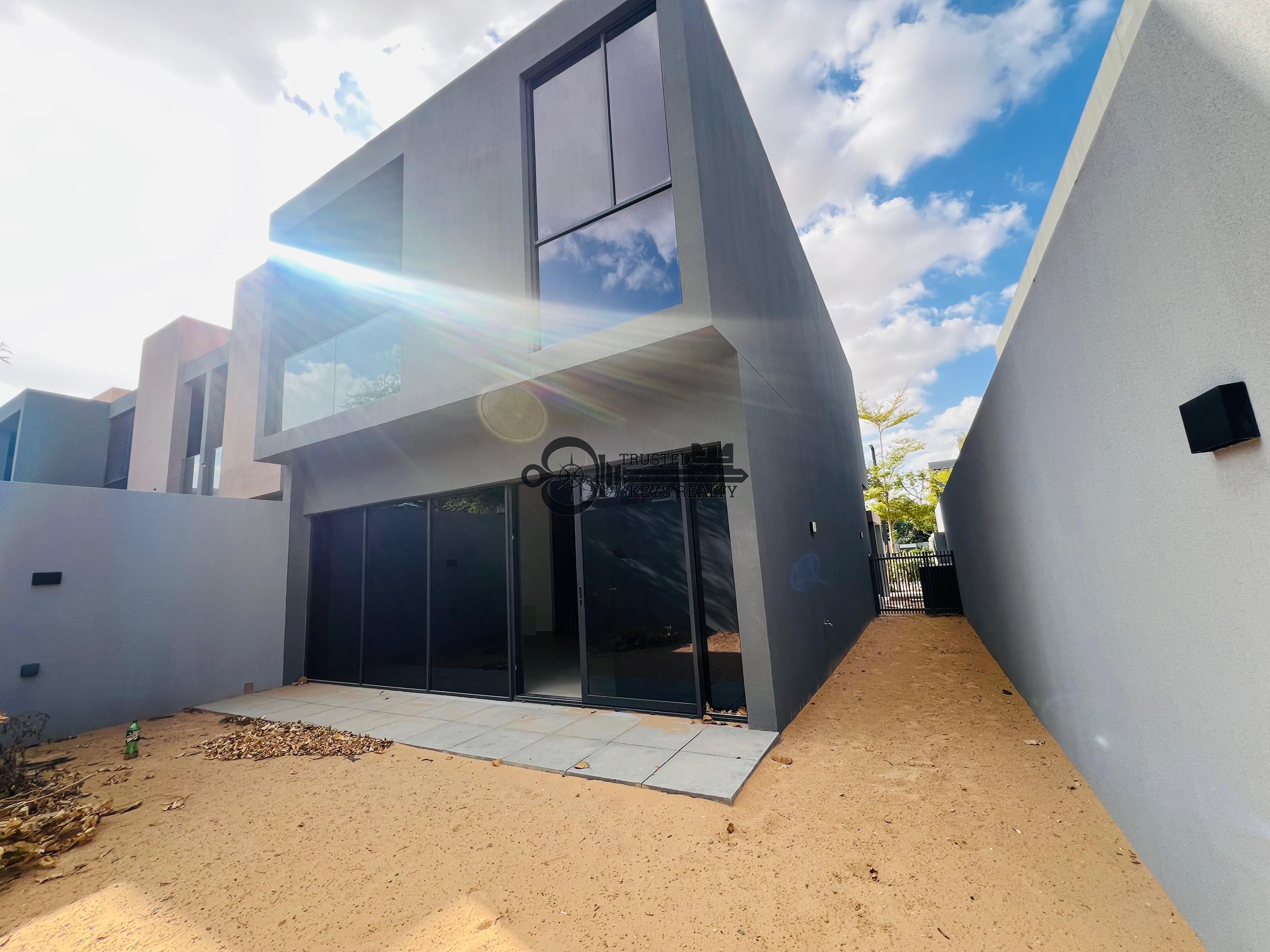 Golden Opportunity! 3 Bedroom House Robinia – Top-Notch Community – 140K