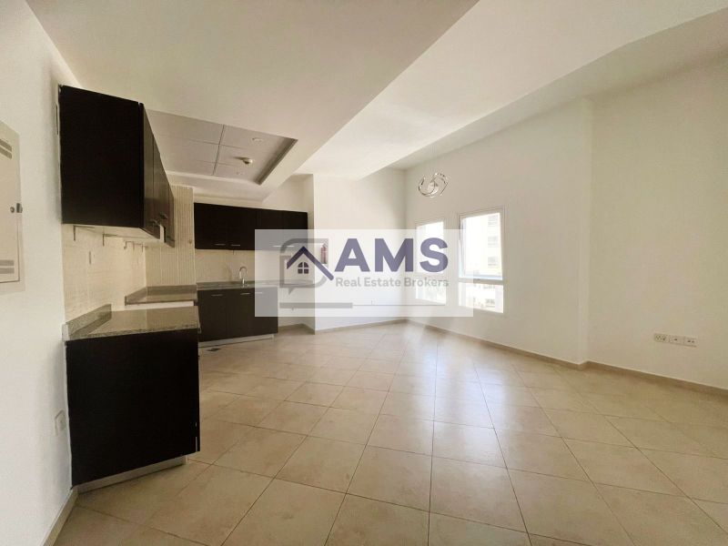 Exclusive I V Shape Studio I Well Maintained