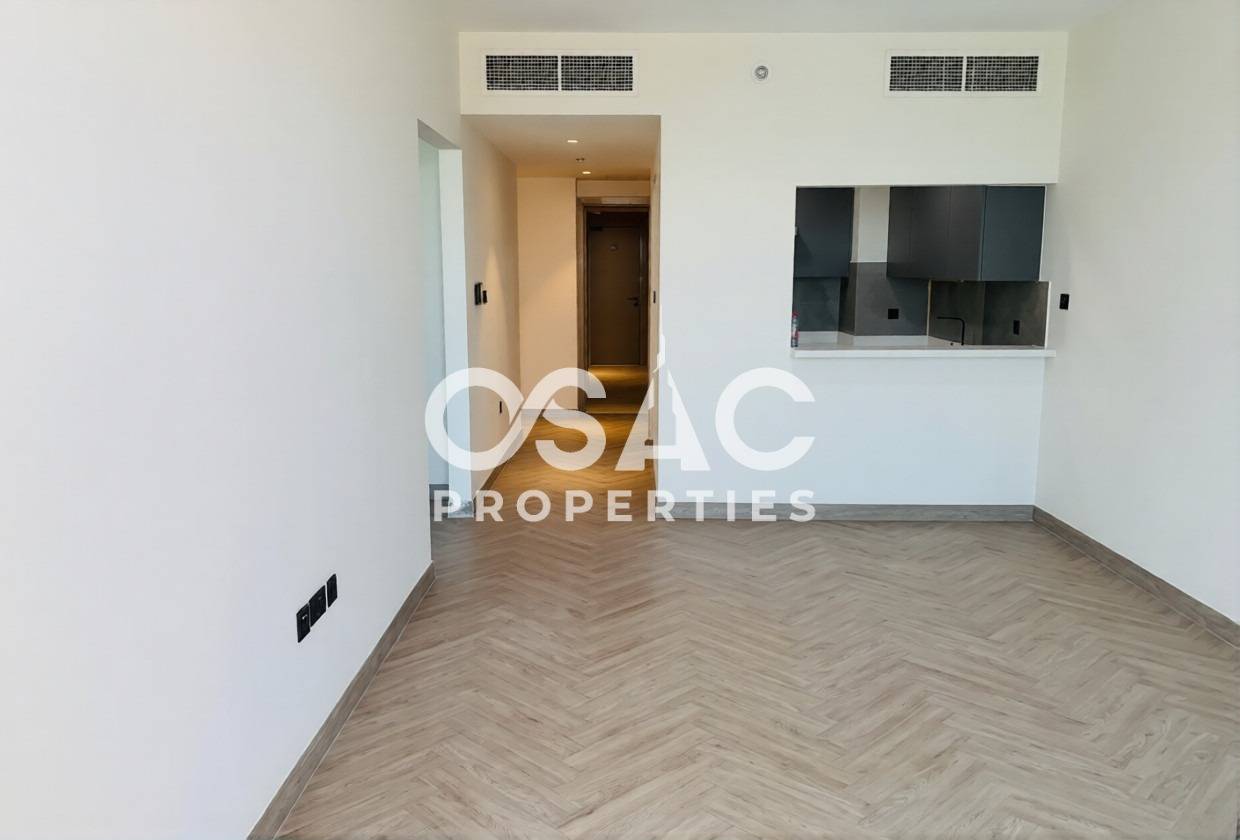 Stunning Apartment | Spacious | Prime Location