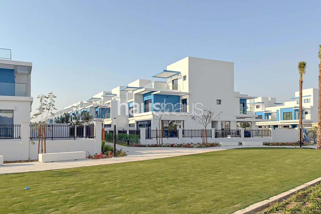 5 Bed G+2 | Close To Swimming Pool | Corner Unit