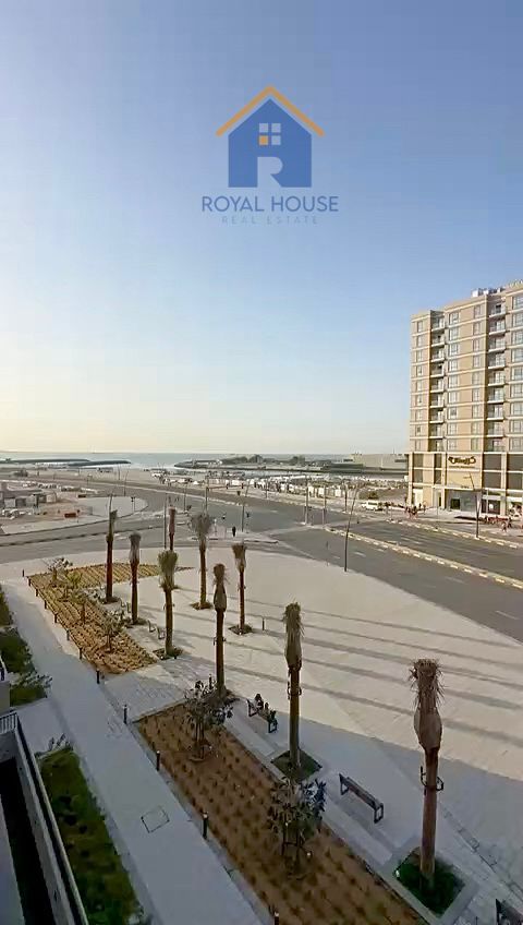 Three rooms and a hall for sale in Maryam Island