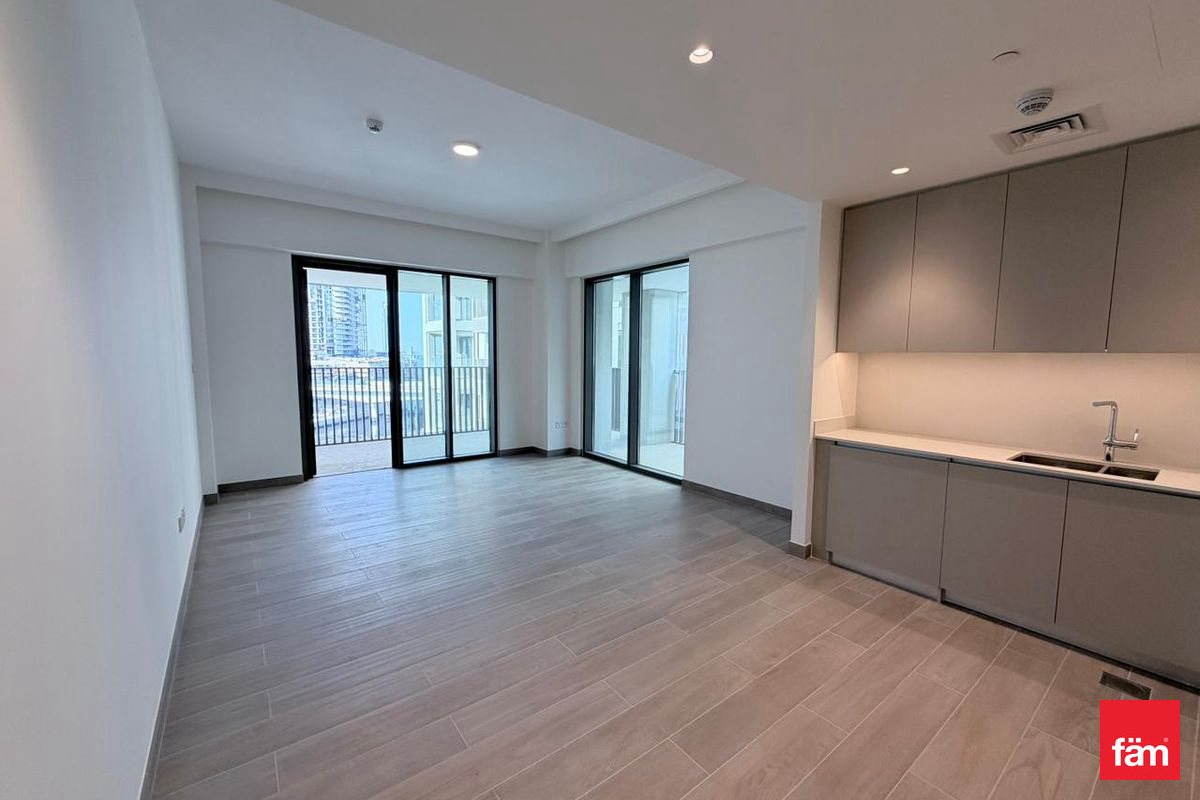 Creek Beach View | Corner Unit | Chiller Free