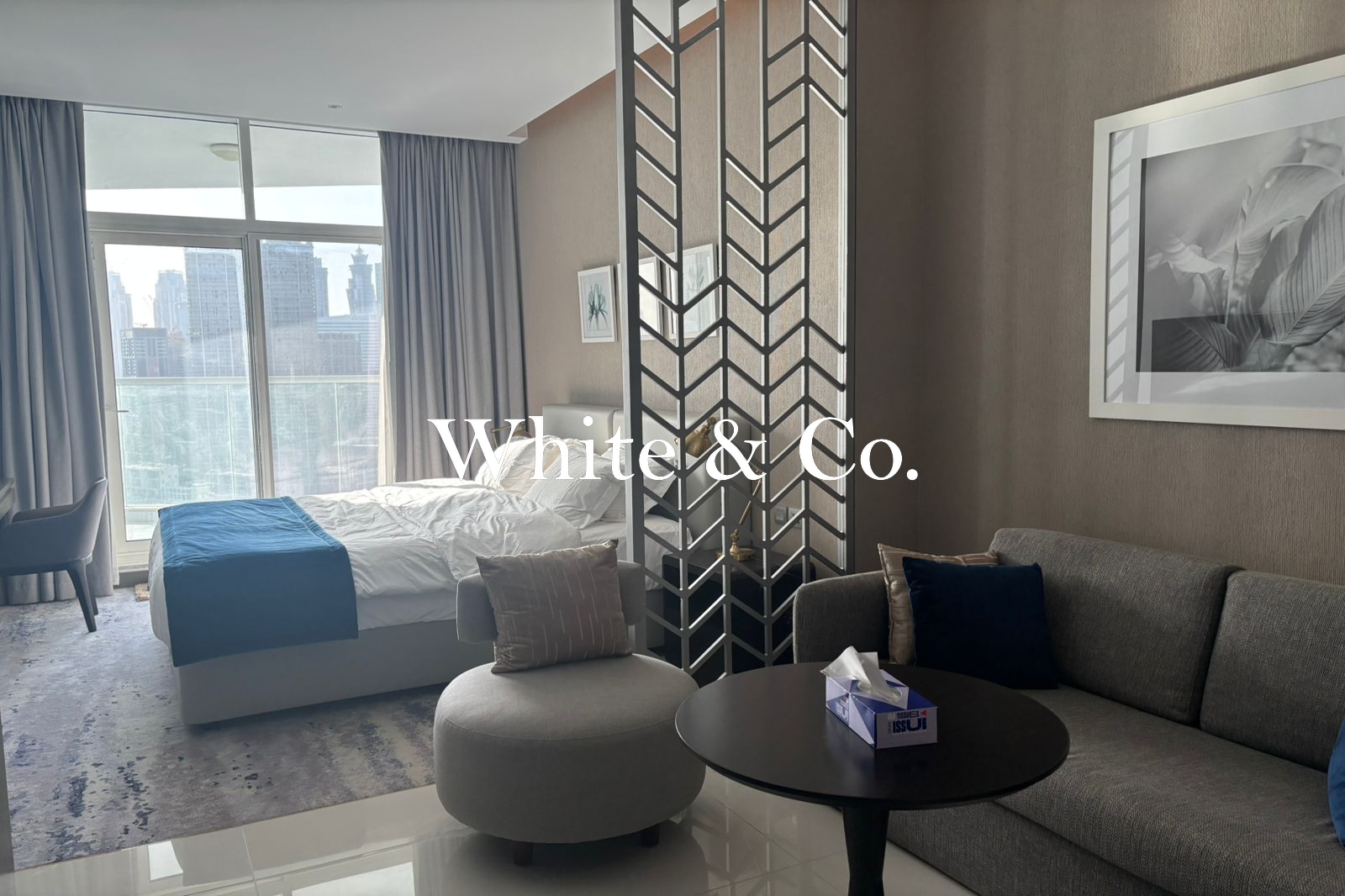 Burj & Canal | Modern | High floor
