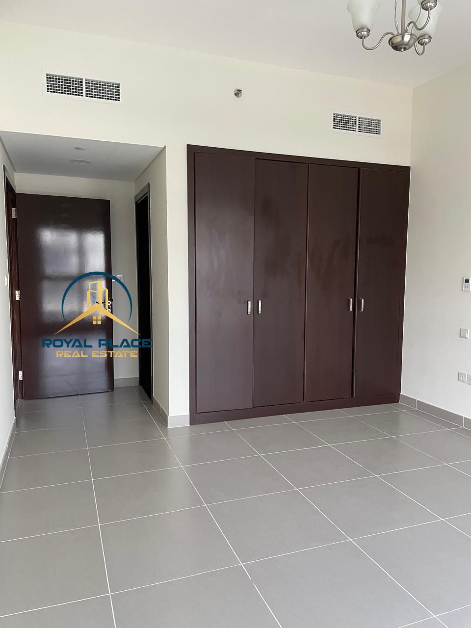 Family Building | Prime Location | Ready to move
