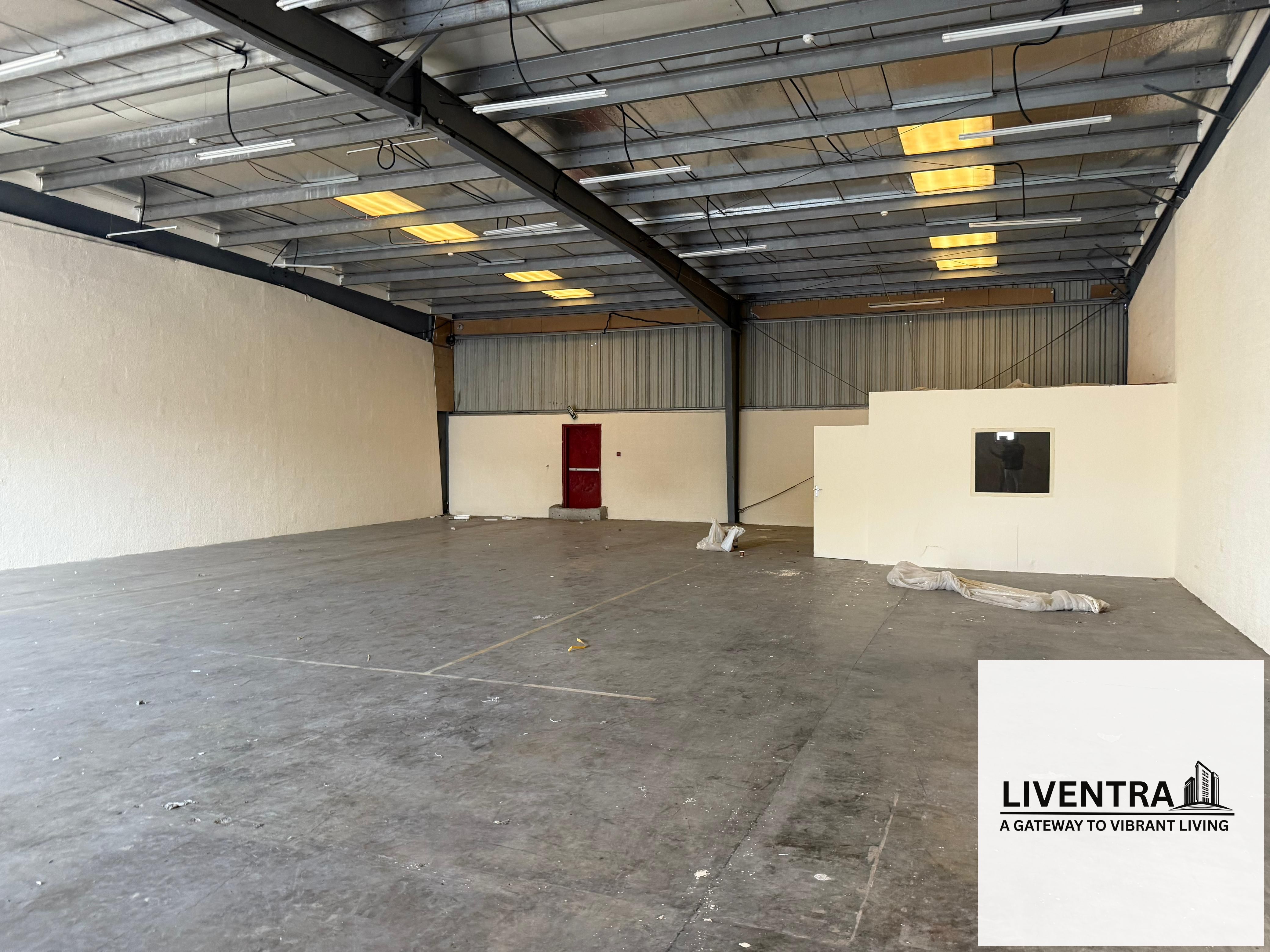 PRIME COMMERCIAL SPACE IN AL QUSAIS 5 | G+MEZZANINE | 3,785 SQ. FT | 24KW POWER | READY FOR BUSINESS!