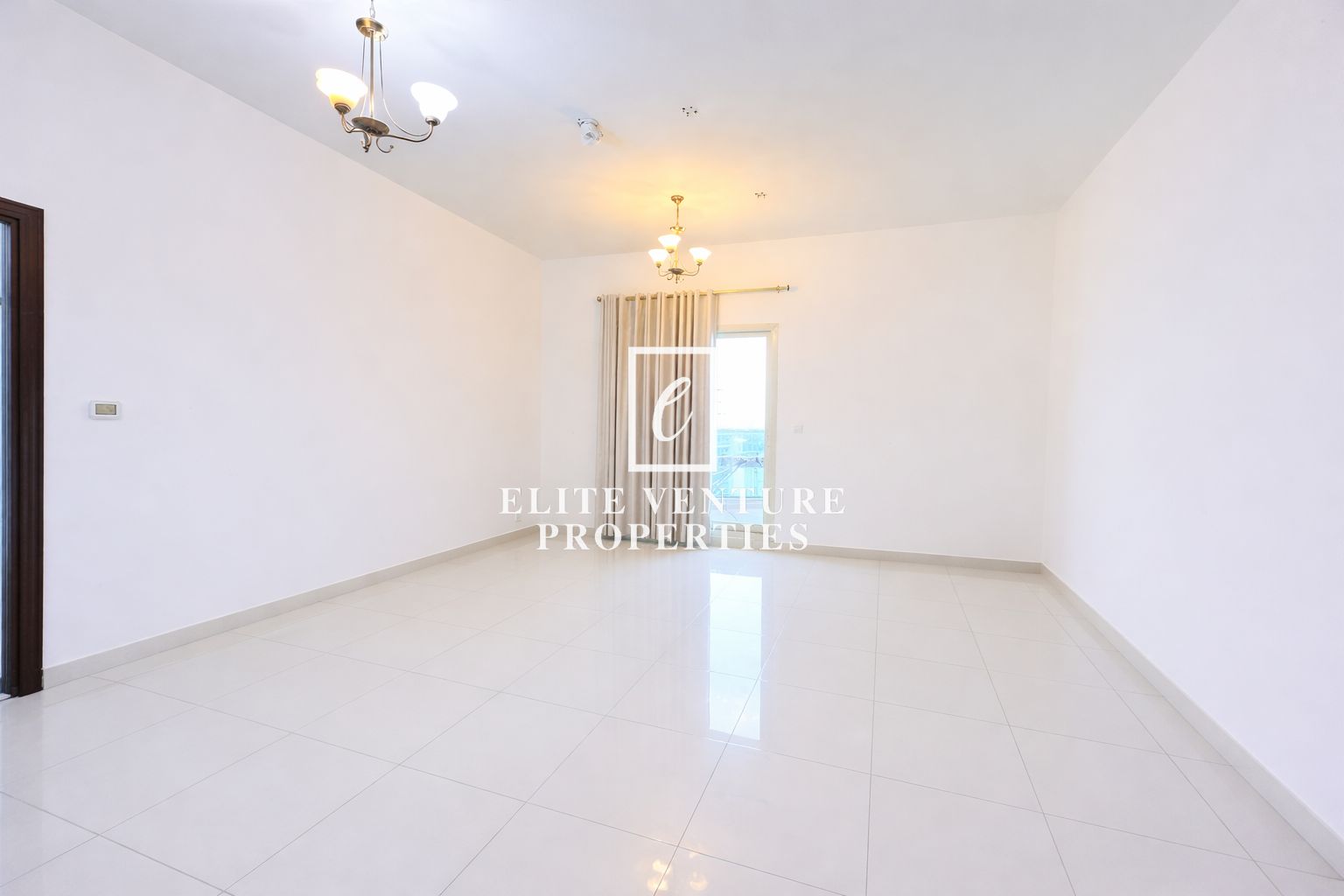 Spacious 1-bhk | Elegant | Available 31st of March