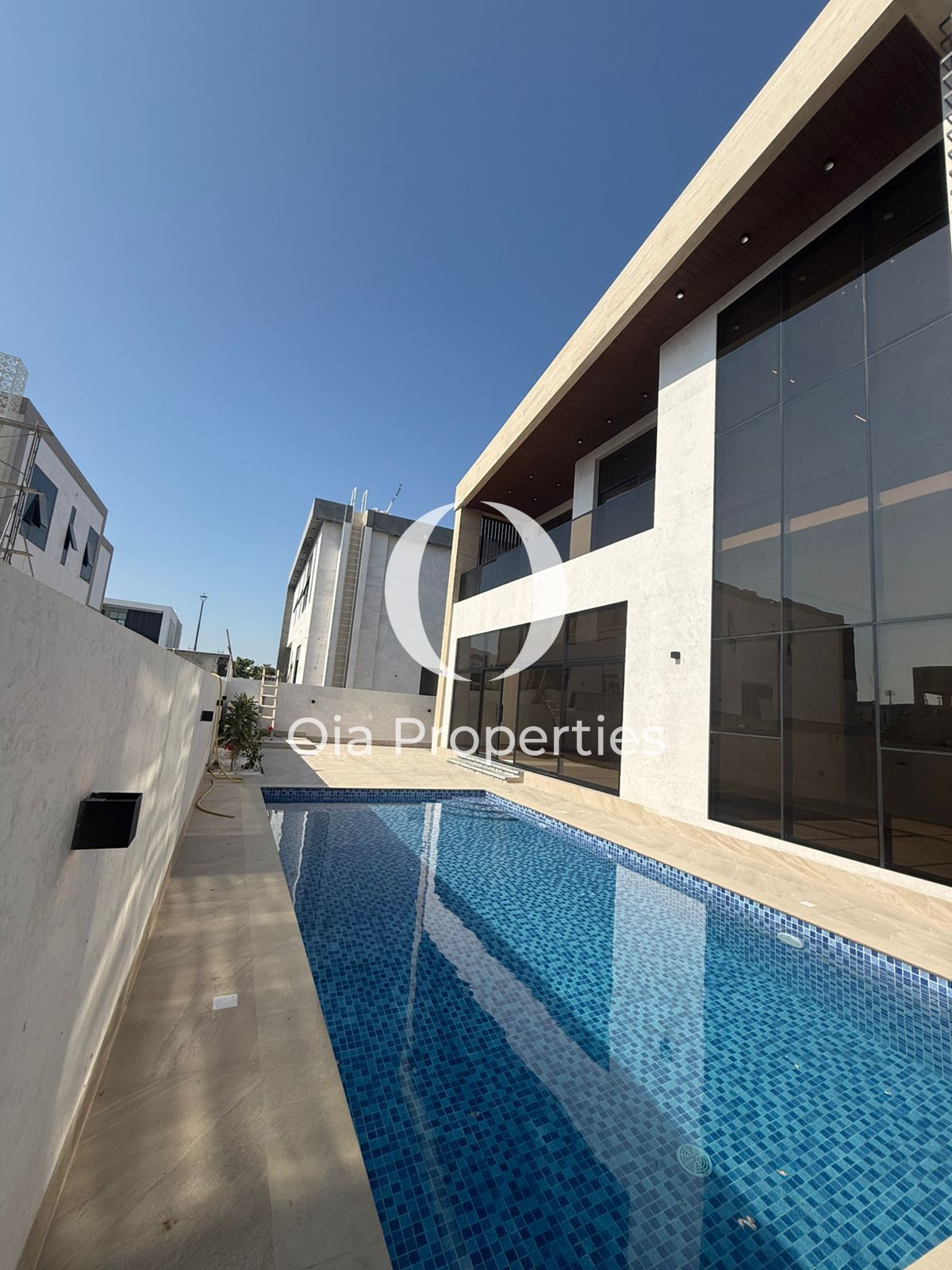 5BR Luxury Haven | Landmark Living | Prime Address