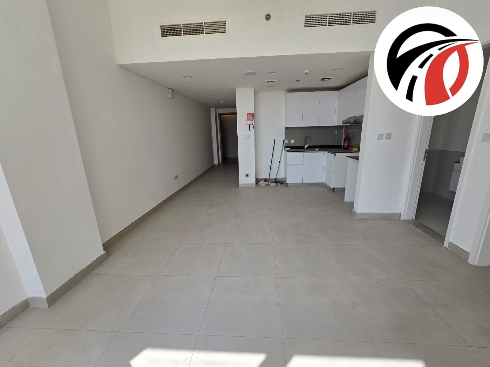 Ready to Move Elegant Spacious 1Bedroom Appartment With All Amenities, Prime Location