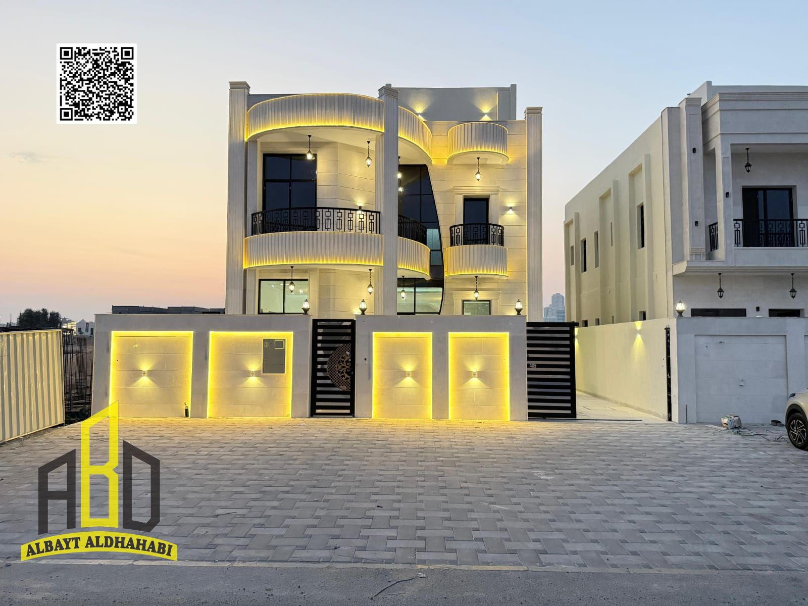 A very distinctive classic villa, including registration and ownership fees, with a very large setback and freehold ownership for all nationalities.