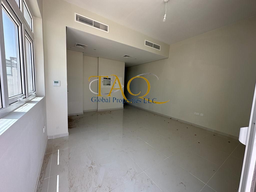 GATED COMMUNITY | 3 BEDROOM PLUS MAIDS ROOM | R2EM LAYOUT | 4 CHEQUES |