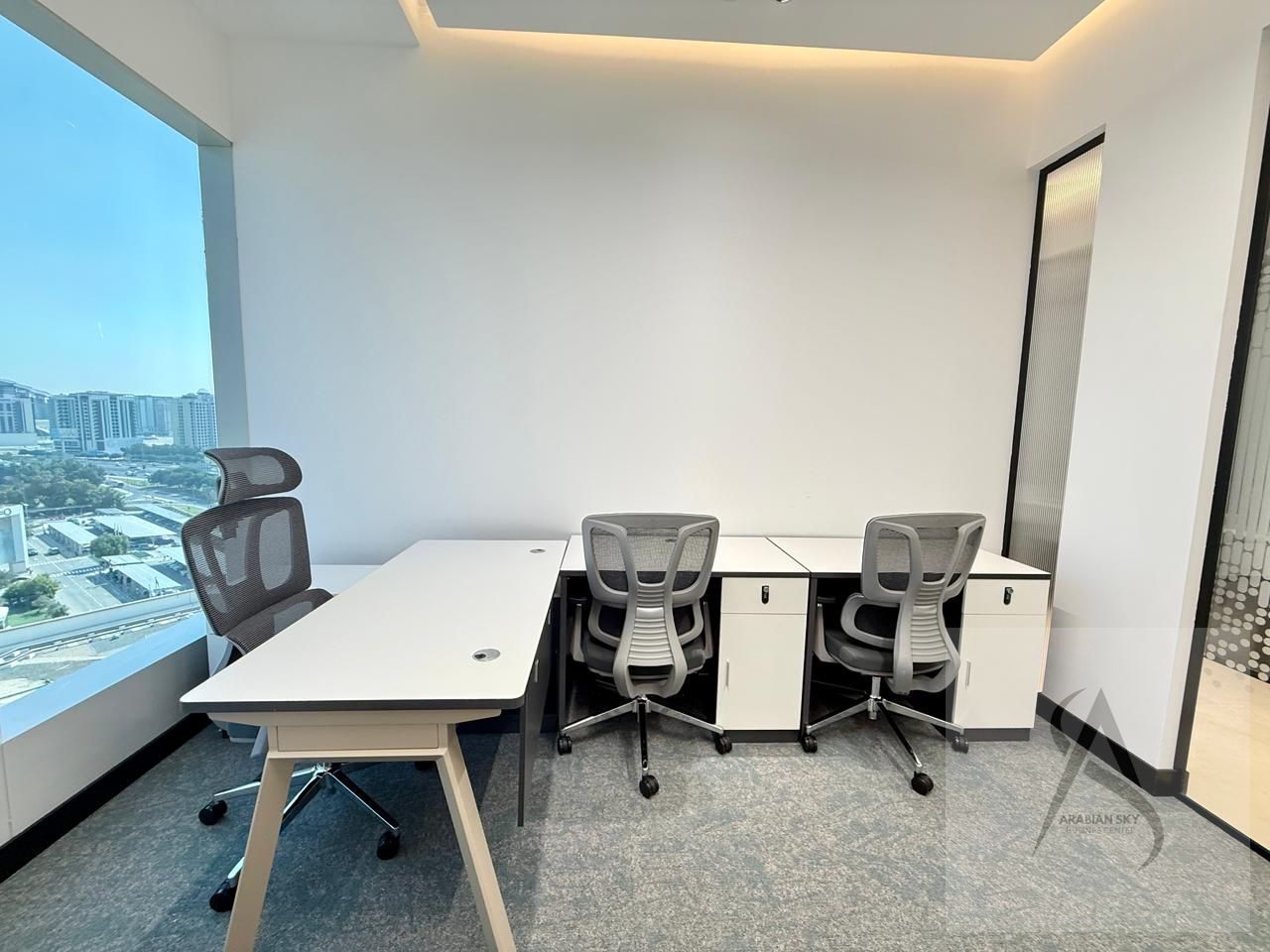 EJARI with Virtual office (Long term)| Unlimited Labour- Bank Inspection | Prime locatiion | Luxury office | Meeting room Access
