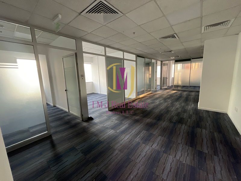 Huge Layout | High Floor | SZR View | Near Metro