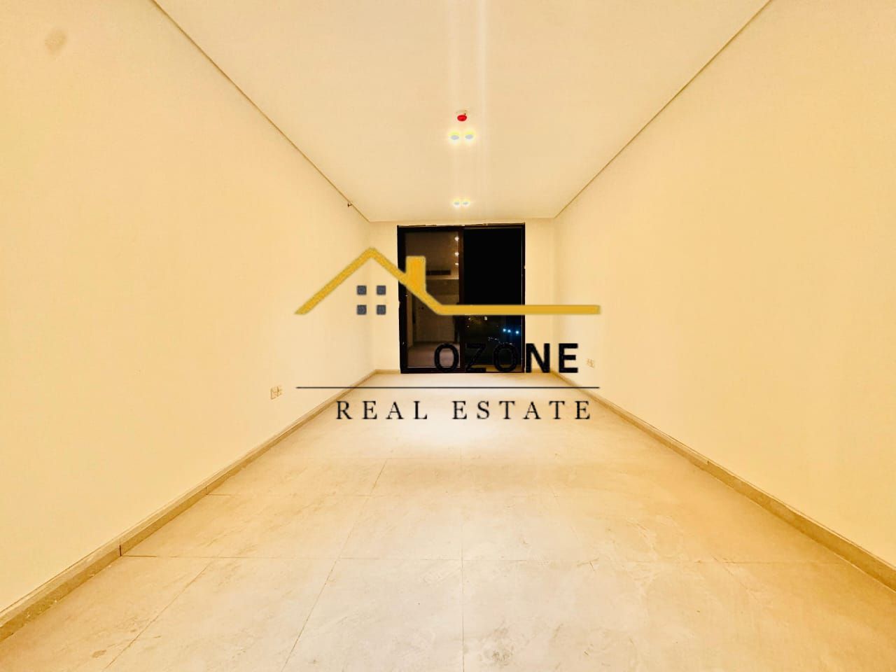 Hot Offer 12 Cheques Payment No Deposit Like Brand New 2BHK With Balcony