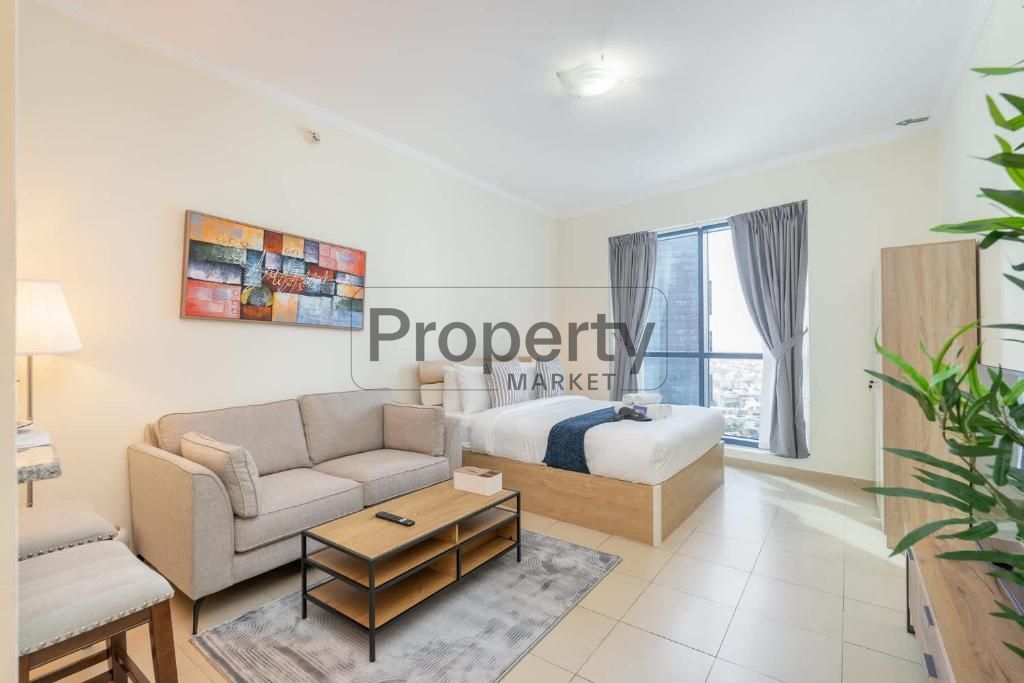 Fully Furnished | Lake view | High Floor | Vacant