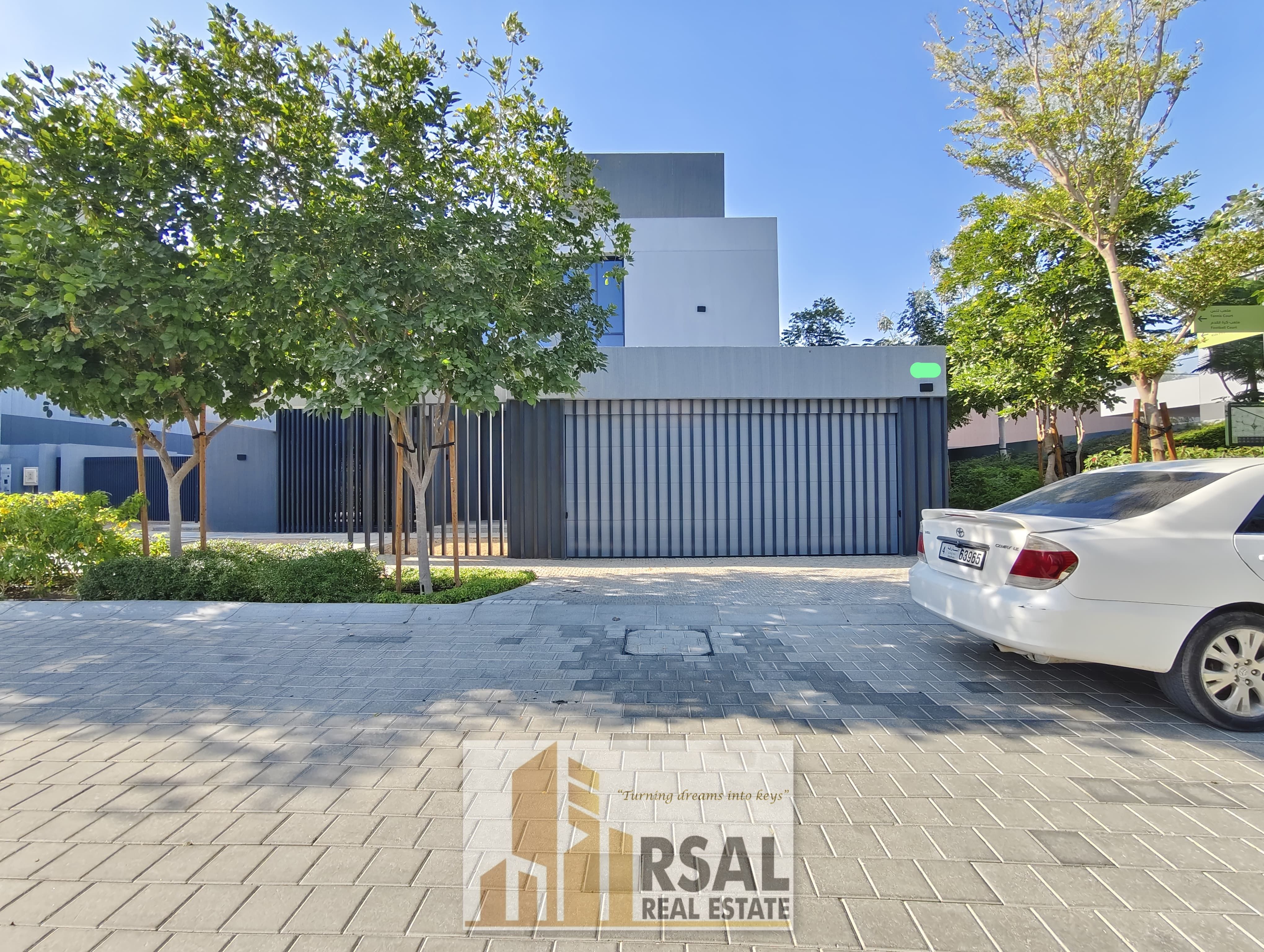Very Specious 5BR with private Pool Majlis Room Driver Room in kaya