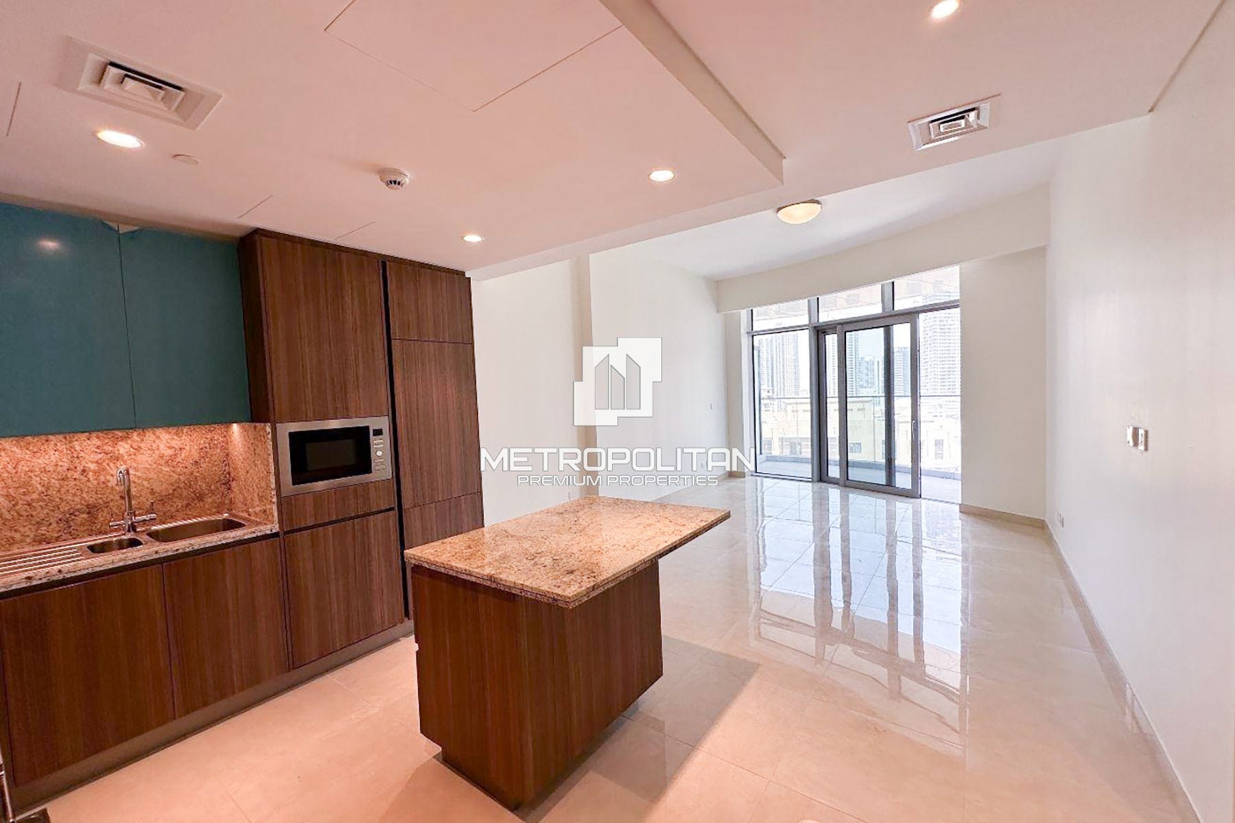 Large Layout | Canal View | Plus Maids Room