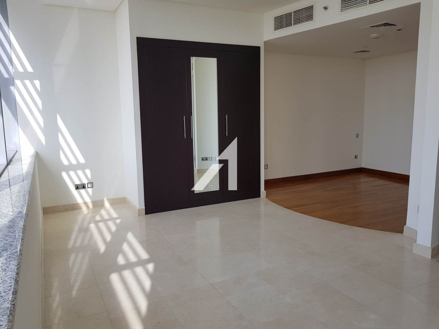 Studio|Separate Bedroom Area|DIFC View|Low Floor