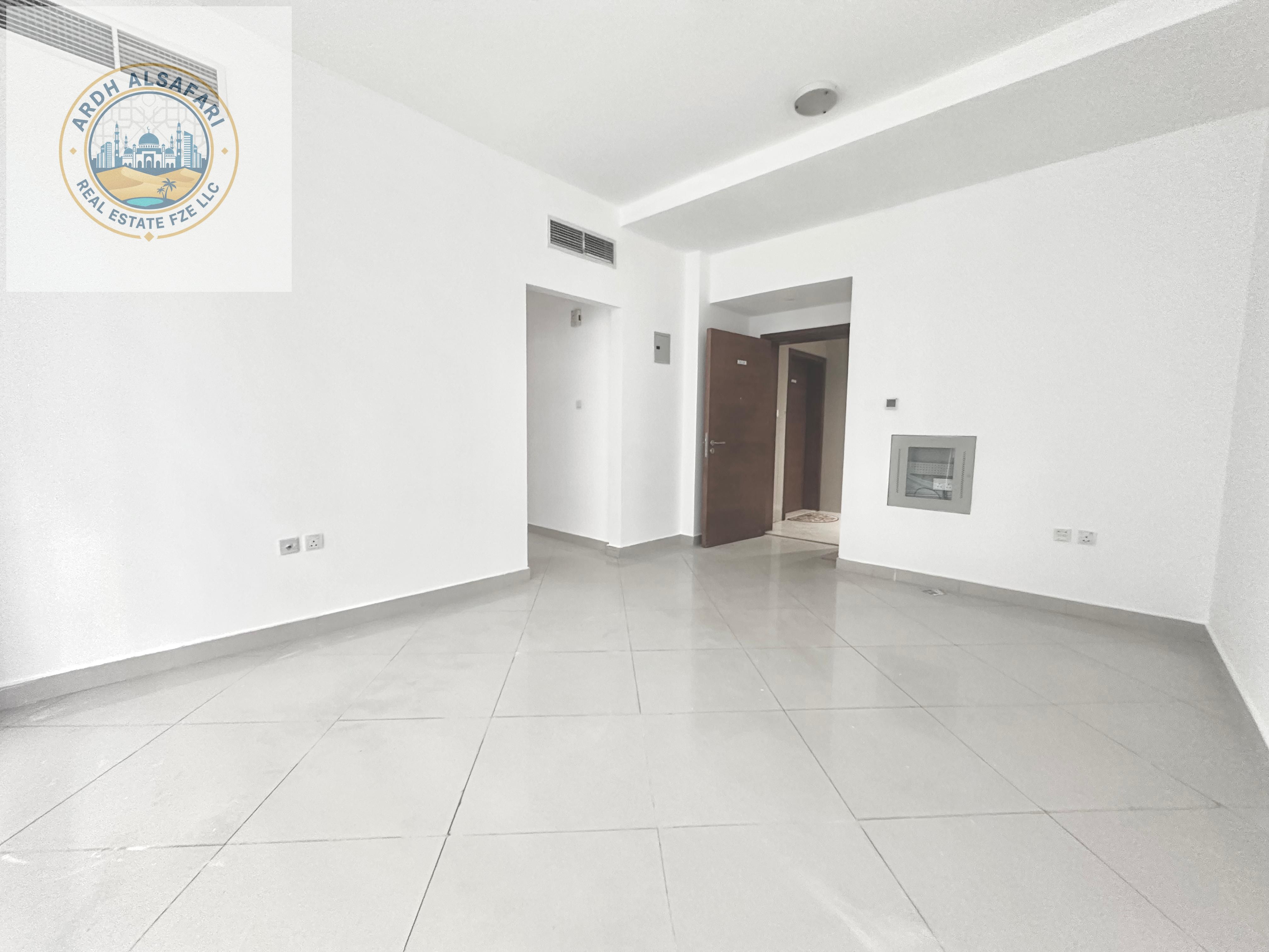 Hot Deal 1BHK with Master Room | 2 Bath | 36K | 6 Cheques