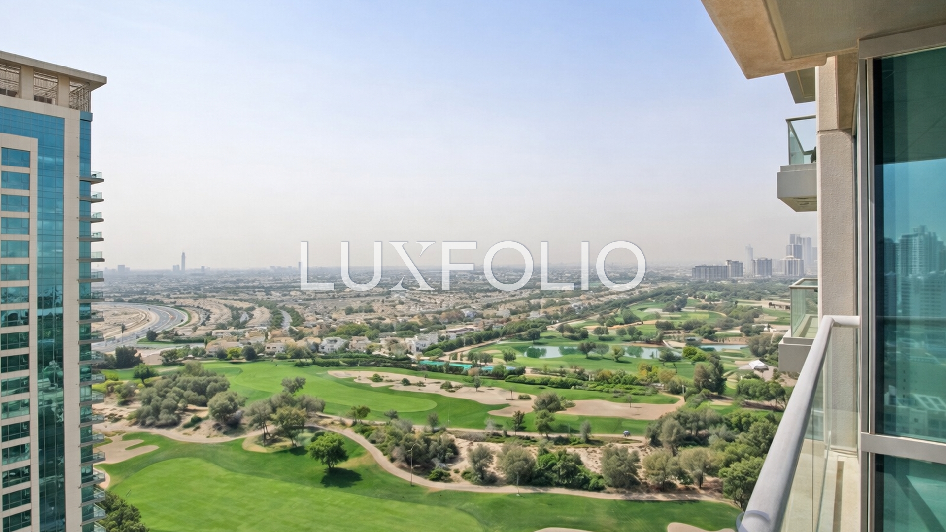 1 Bed | Golf and Lake views | Corner unit