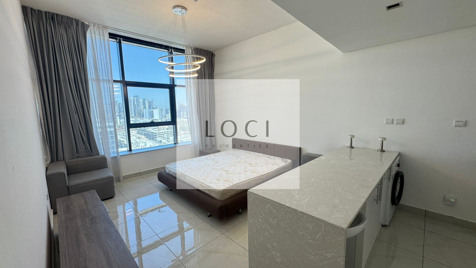 READY TO MOVE | SPACIOUS | GREAT LOCATION