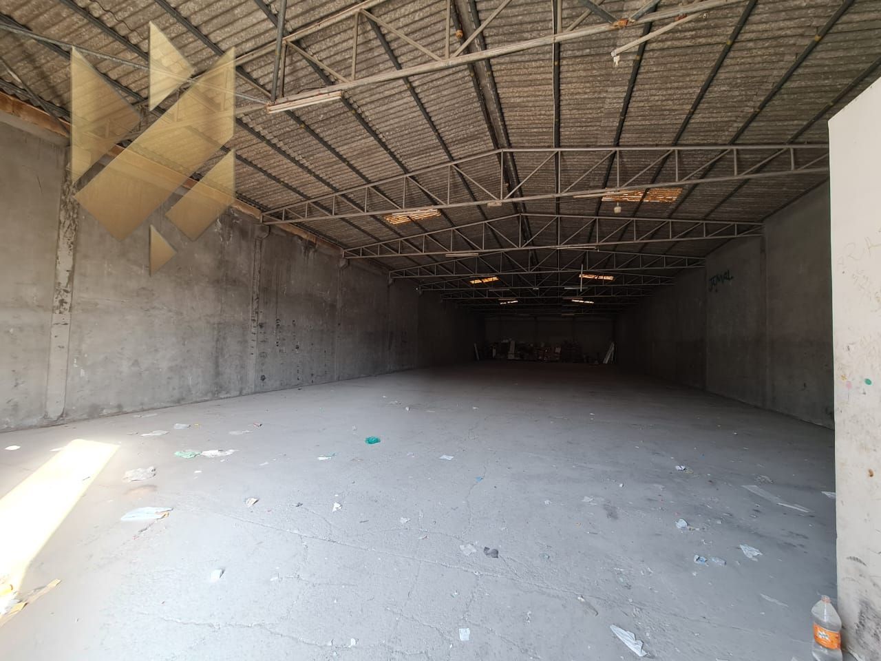 For annual rent – Warehouse in Industrial Area 2 – Sharjah. Excellent opportunity. Area: 10,000 sq ft