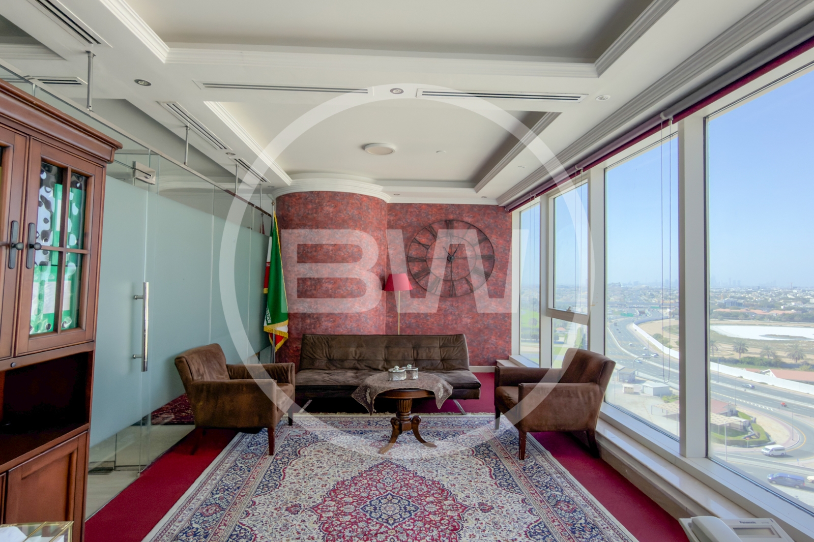 BRIGHT SPACE | VACANT | FITTED | CANAL VIEWS