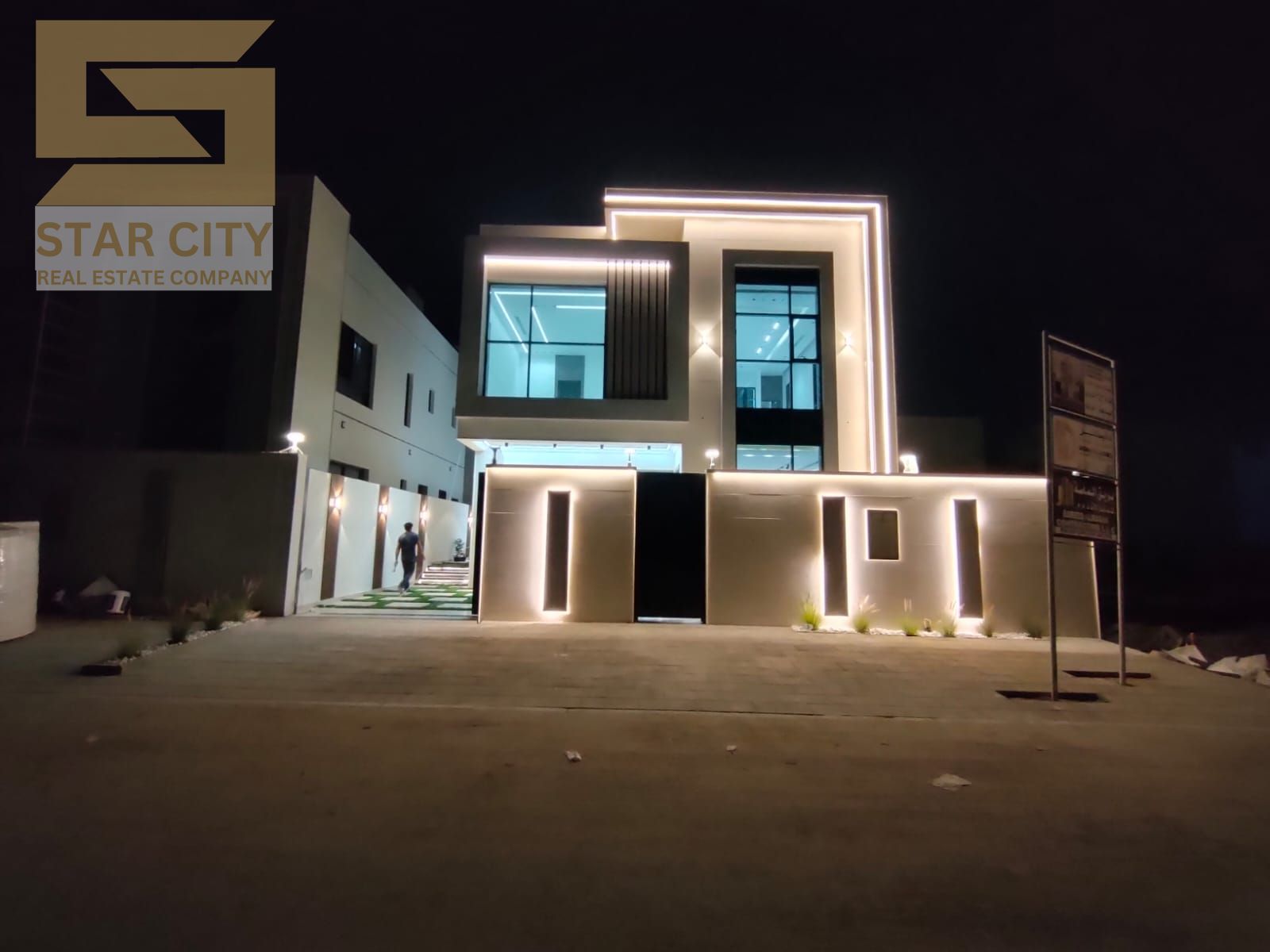For sale in Al Zahia – 7 modern villas opposite a park