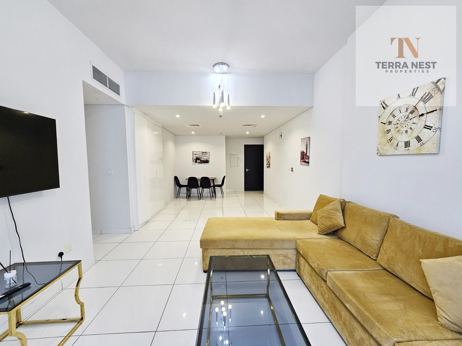 HUGE LAYOUT | LUXURIOUSLY FURNISHED 1 BR | BRIGHT UNIT