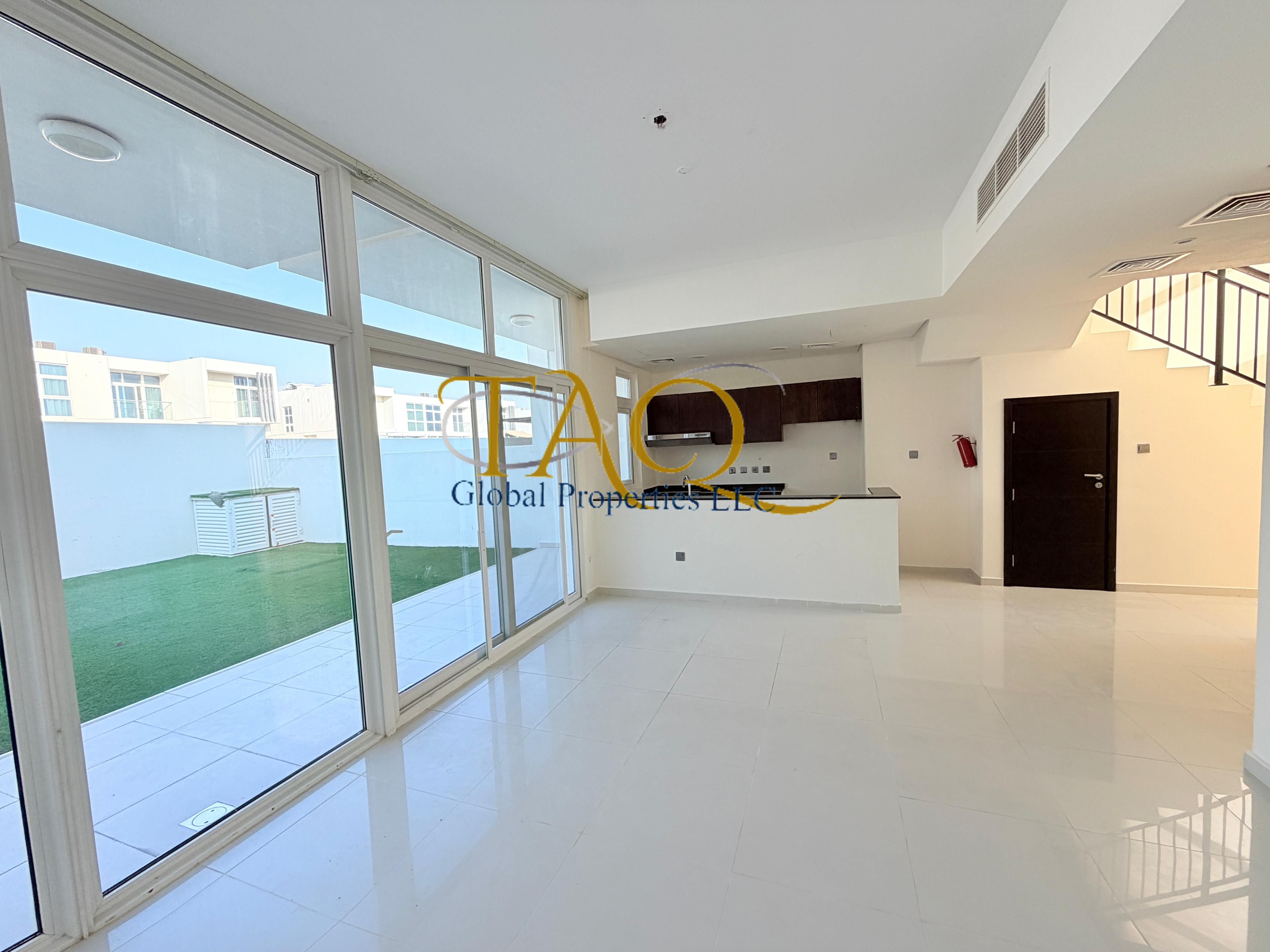 Single Row | 4 Bedroom | Ready to Move