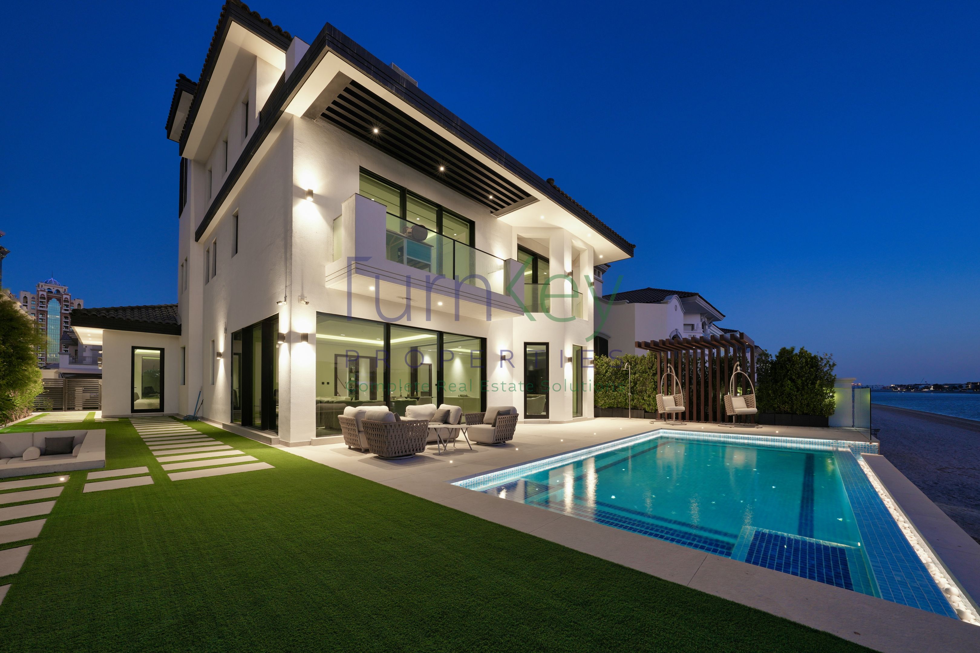 3 FLOORS FULLY RENOVATED VILLA AT HIGH STANDARDS