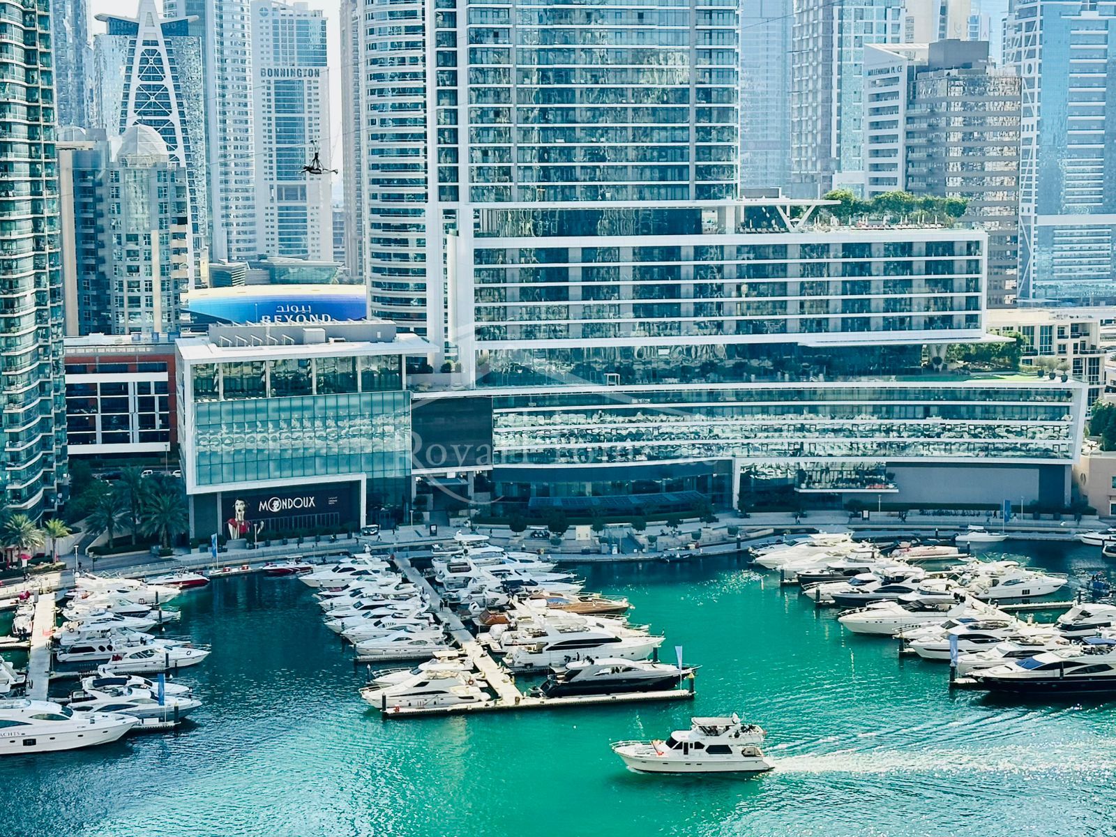 Spacious Apartment|Premium Amenities |Dubai Marina