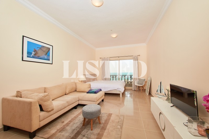 Spacious Studio | Great View | Beach Access | Tenanted