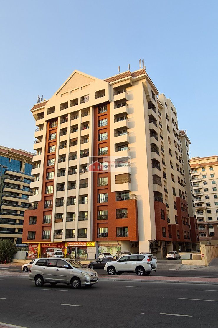 READY TO MOVE UPGRADED STUDIO FOR RENT AT CBD !!