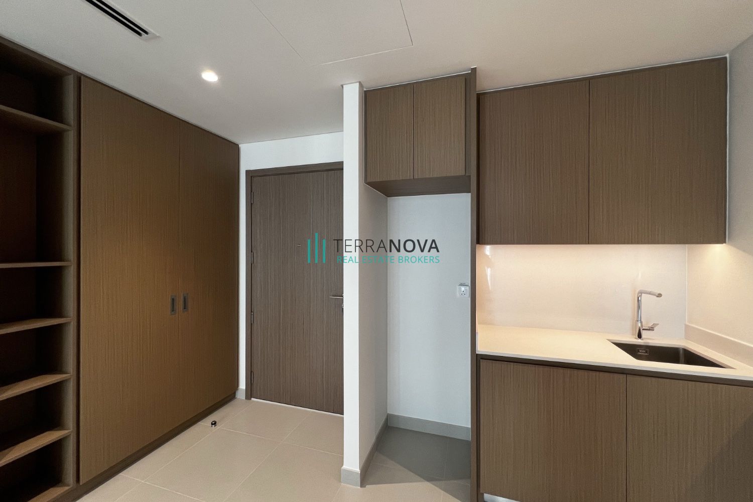 HIGH FLOOR | POOL VIEW | HIGH CLASS AMENITIES